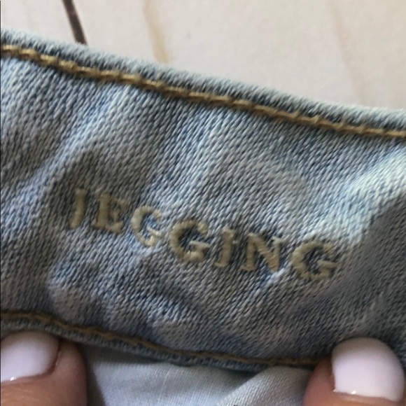 American Eagle light wash jegging size 0 - Picture 5 of 10